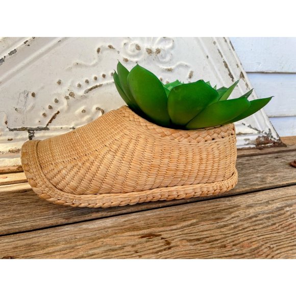 Vintage 1970s Woven Grass Shoe Planter Boho - Picture 1 of 10